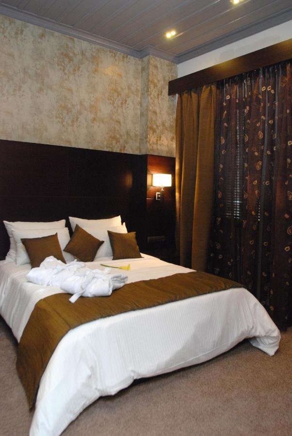 Aion Luxury